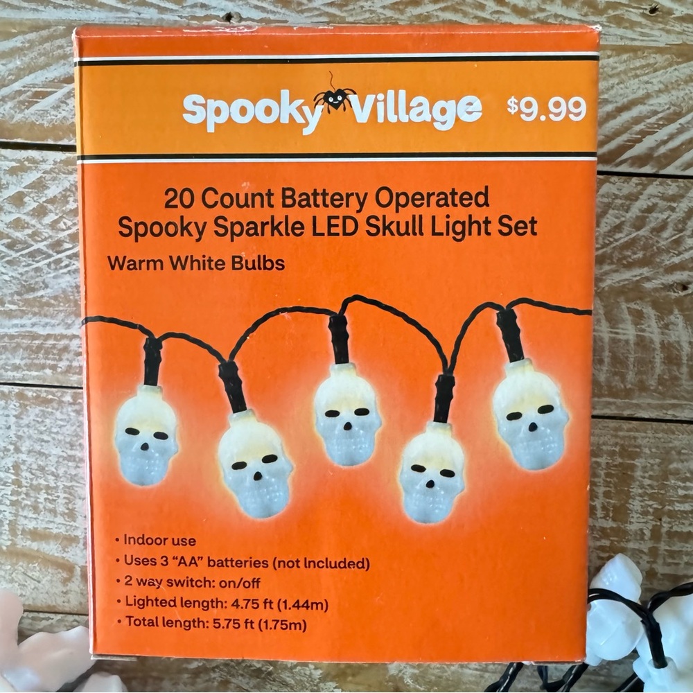 COPY - 💀Set of 2 Spooky Village Spooky Sparkle LED Skull Lights💀 Battery Operat…